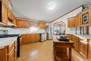 2641 Pleasant Run, Crawford, TX 76689 - Photo 18