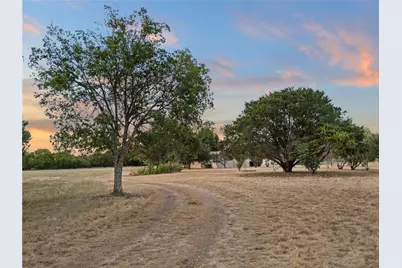 2641 Pleasant Run, Crawford, TX 76689 - Photo 32