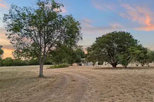 2641 Pleasant Run, Crawford, TX 76689 - Photo 32