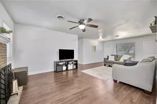 2812 Norwood Ln, Arlington, TX 76013 - Photo 8