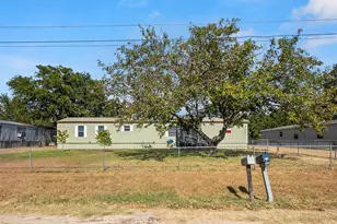 1030 Sandpiper, Seven Points, TX 75143 - Photo 4