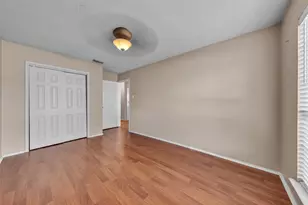 2741 White Oak Dr, Grand Prairie, TX 75052 - Photo 24