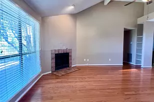 205 Sunset Dr, Glenn Heights, TX 75154 - Photo 4