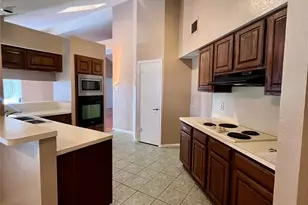205 Sunset Dr, Glenn Heights, TX 75154 - Photo 8