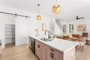 2015 N Prairie Ave, Dallas, TX 75204 - Photo 4