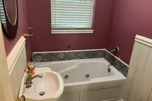 406 S Main St, Euless, TX 76040 - Photo 8
