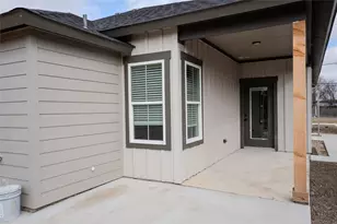 382 N Dallas St, Palmer, TX 75152 - Photo 6