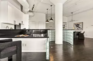 2220 Canton St, Dallas, TX 75201 - Photo 10