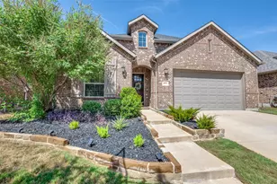 917 Meadows Dr, Argyle, TX 76226 - Photo 2