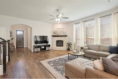 917 Meadows Drive, Argyle, TX 76226 - Photo 2