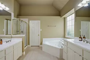 9024 Bottlebrush Ln, Irving, TX 75063 - Photo 20