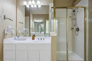 9024 Bottlebrush Ln, Irving, TX 75063 - Photo 22