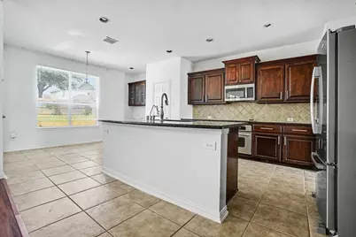 3023 Riverwood Lane, Grand Prairie, TX 75052 - Photo 8