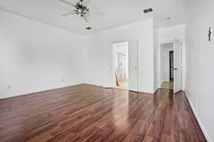 3023 Riverwood Ln, Grand Prairie, TX 75052 - Photo 16