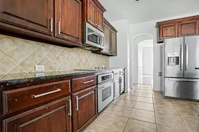 3023 Riverwood Lane, Grand Prairie, TX 75052 - Photo 10