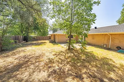600 E Liberty Street, Pilot Point, TX 76258 - Photo 32