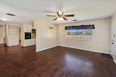 600 E Liberty Street, Pilot Point, TX 76258 - Photo 12