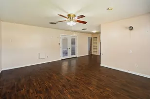 600 E Liberty St, Pilot Point, TX 76258 - Photo 14