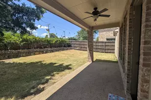 12231 Jackson Creek Dr, Dallas, TX 75243 - Photo 32