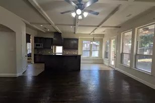 12231 Jackson Creek Dr, Dallas, TX 75243 - Photo 10
