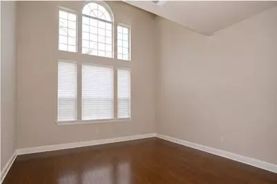 5823 Lewis Street, Dallas, TX 75206 - Photo 4