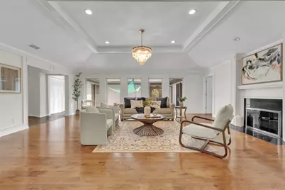 9511 Robin Meadow Drive, Dallas, TX 75243 - Photo 18