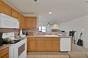 112 Blackforest Rd, Krum, TX 76249 - Photo 8