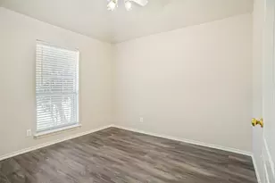 1025 Westgrove Dr, Saginaw, TX 76179 - Photo 10