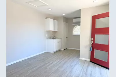 902 W Pearl Street, Granbury, TX 76048 - Photo 6