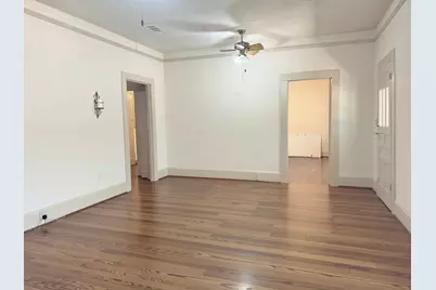 902 W Pearl Street, Granbury, TX 76048 - Photo 8