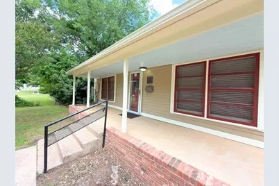 902 W Pearl Street, Granbury, TX 76048 - Photo 4