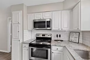 218 N Beacon St, Dallas, TX 75214 - Photo 10