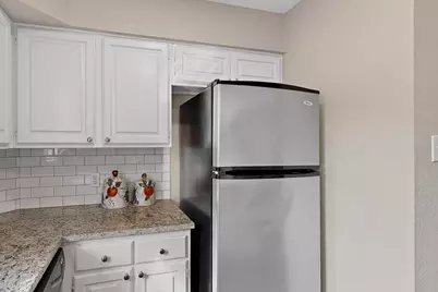 218 N Beacon Street #108, Dallas, TX 75214 - Photo 12