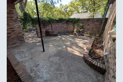 2311 Lakeside Drive, Arlington, TX 76013 - Photo 4