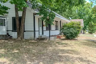 1406 Sycamore St, Commerce, TX 75428 - Photo 30