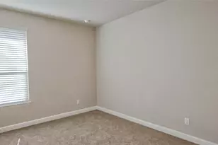 213 Mossy Clf Ln, Fort Worth, TX 76052 - Photo 22