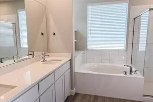 213 Mossy Clf Ln, Fort Worth, TX 76052 - Photo 14