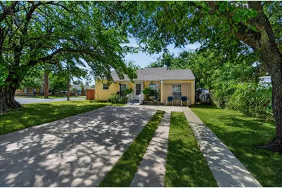 3628 Hampshire Boulevard, Fort Worth, TX 76103 - Photo 2