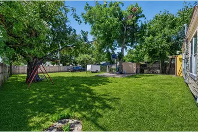 3628 Hampshire Boulevard, Fort Worth, TX 76103 - Photo 16