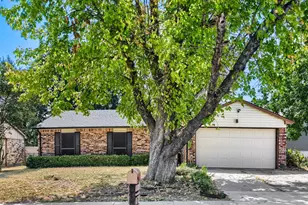 704 Fort Worth St, Mansfield, TX 76063 - Photo 1