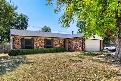 704 Fort Worth Street, Mansfield, TX 76063 - Photo 4