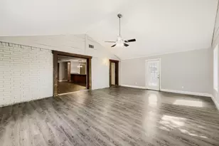 704 Fort Worth St, Mansfield, TX 76063 - Photo 18