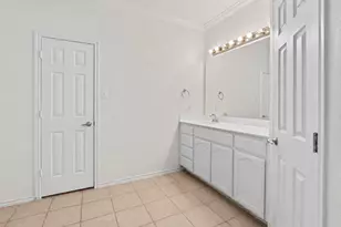 672 Rosario Ln, Fort Worth, TX 76052 - Photo 12