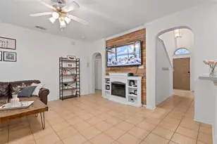 672 Rosario Ln, Fort Worth, TX 76052 - Photo 4