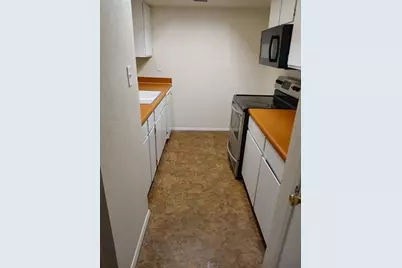 7431 Holly Hill Drive #101, Dallas, TX 75231 - Photo 6