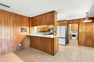 1312 Kathryn St, Hurst, TX 76053 - Photo 12