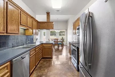 1110 W 23rd Street, Clifton, TX 76634 - Photo 14