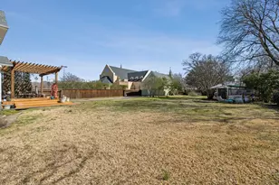 819 S Crockett St, Sherman, TX 75090 - Photo 26