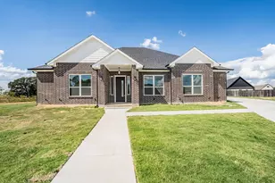 2147 Heath St, Sulphur Springs, TX 75482 - Photo 1
