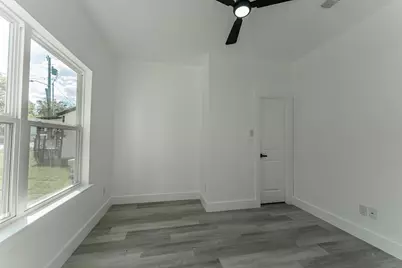 316 Beckham Street W, Sulphur Springs, TX 75482 - Photo 16